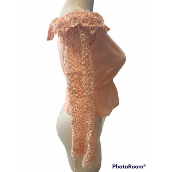 Luxxel Cropped Off Shoulder Blouse Spring Blouse - Picture 2 of 6